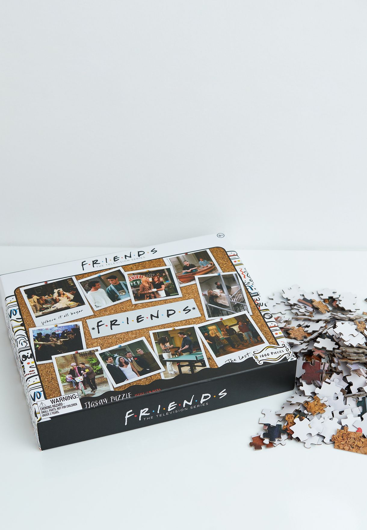 Friends 1000-Pieces Collage Jigsaw