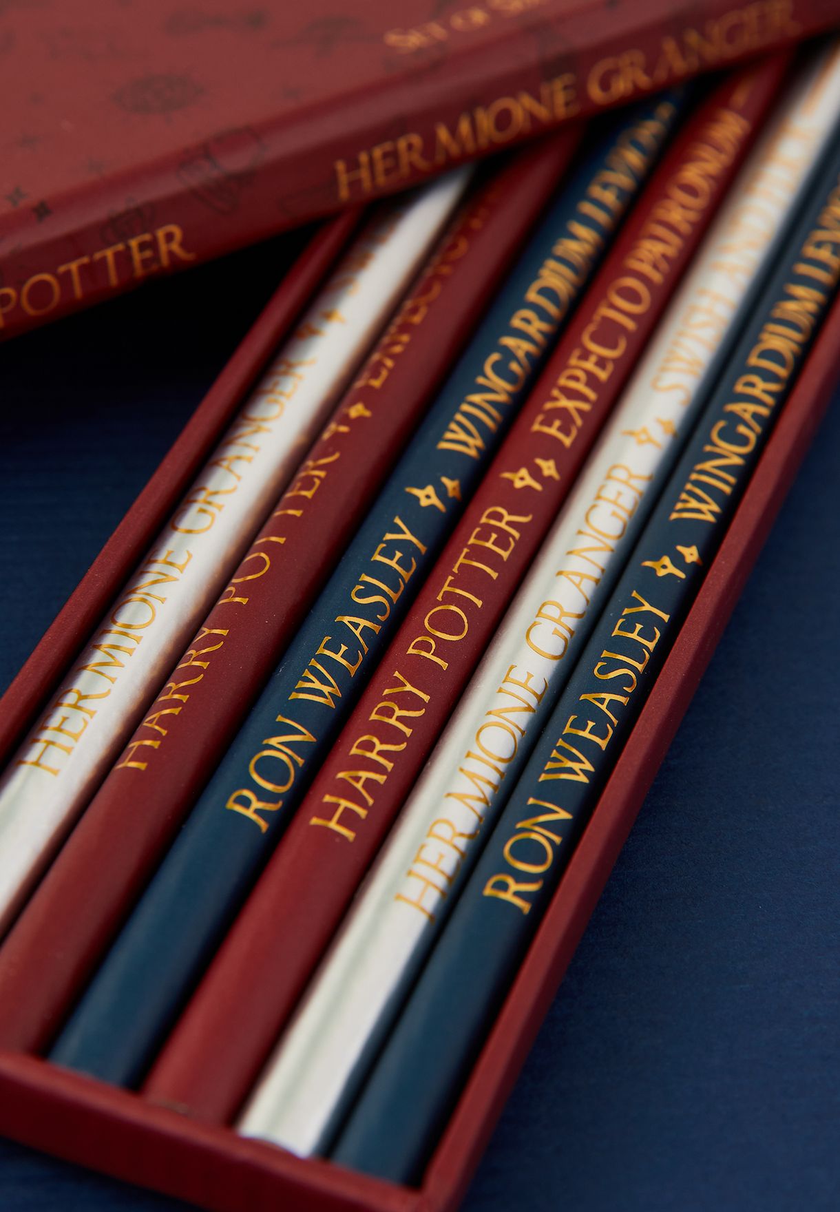 مجموعة من 6 أقلام رصاص من مجموعة هاري بوتر
