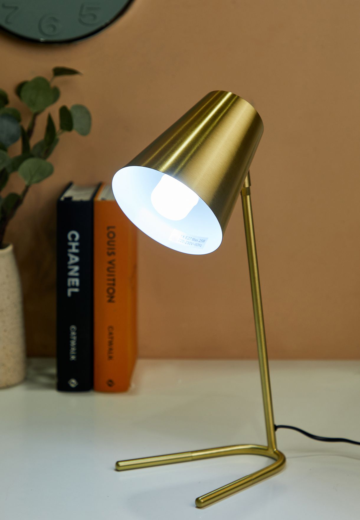 Noble Brushed Gold Metal Table Lamp