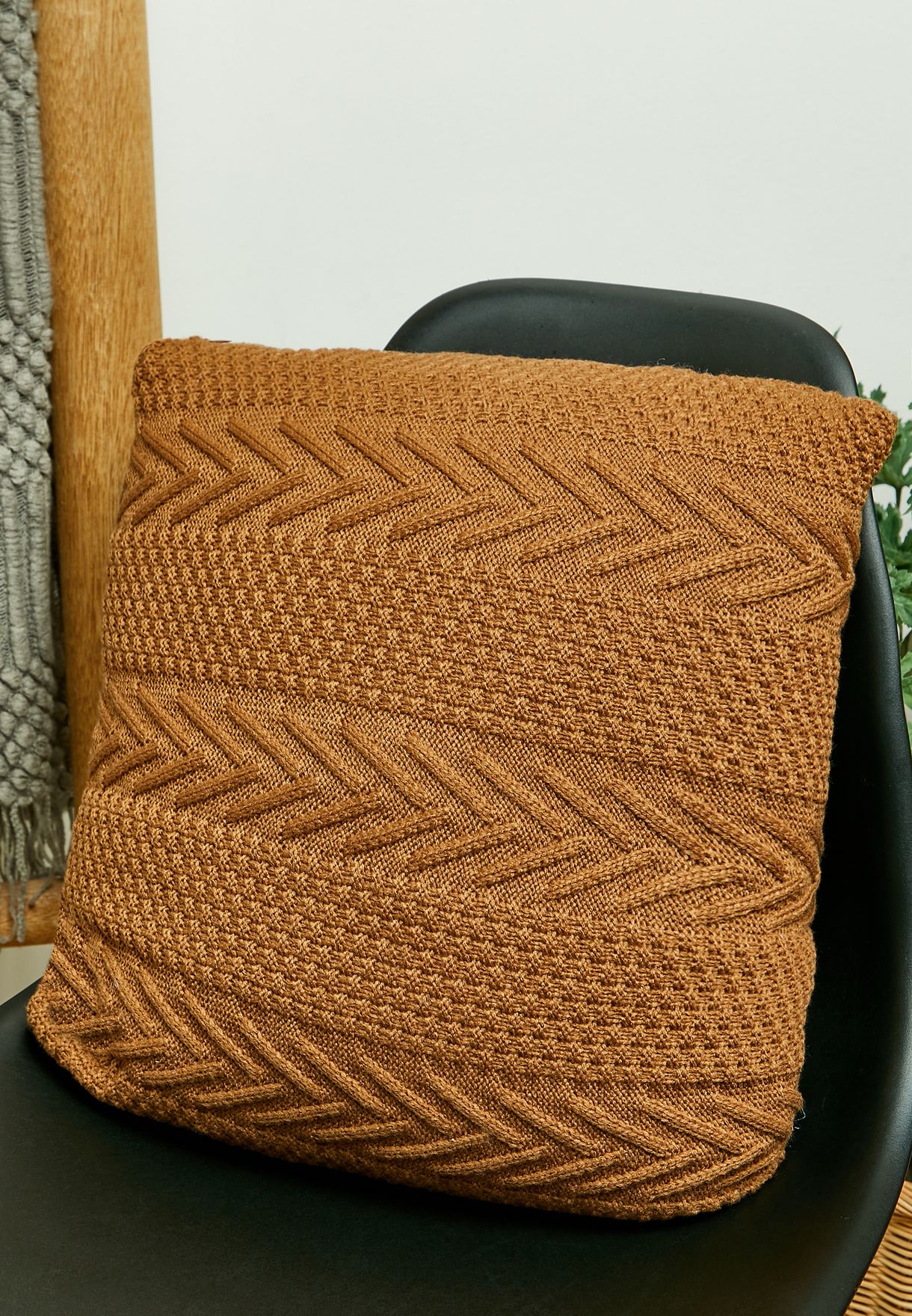 Brown Knitted Cushion With Insert 45X45Cm