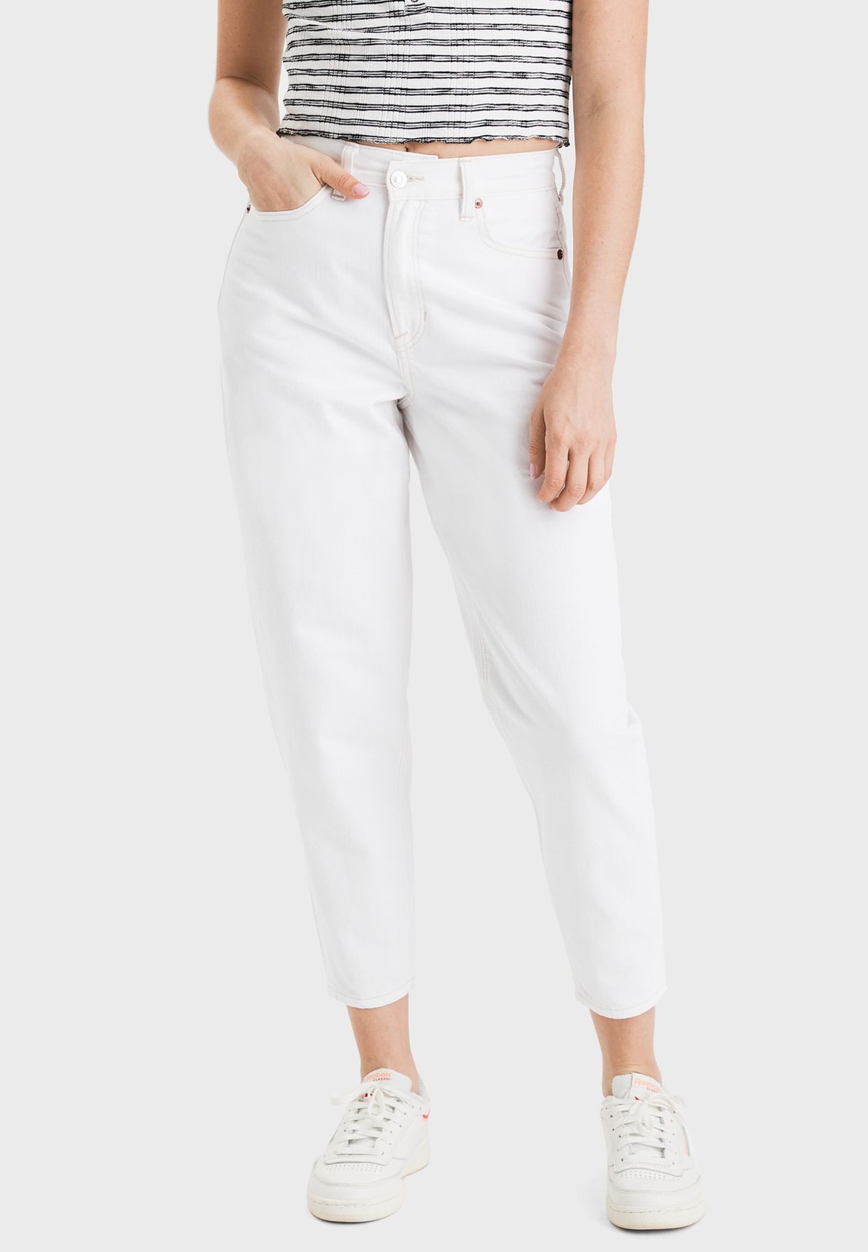 american eagle high waisted white jeans
