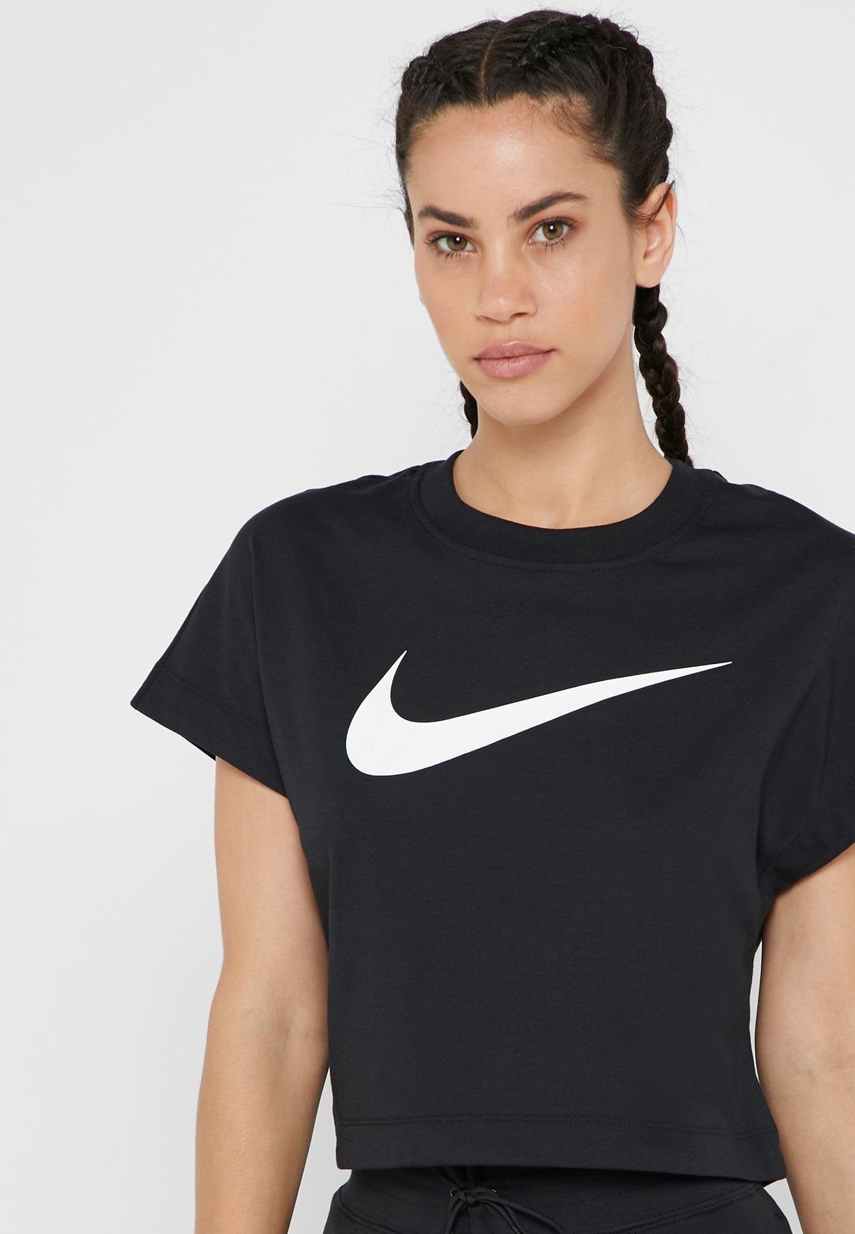 Buy Nike black NSW Swoosh Cropped T-Shirt for Kids in Riyadh, Jeddah