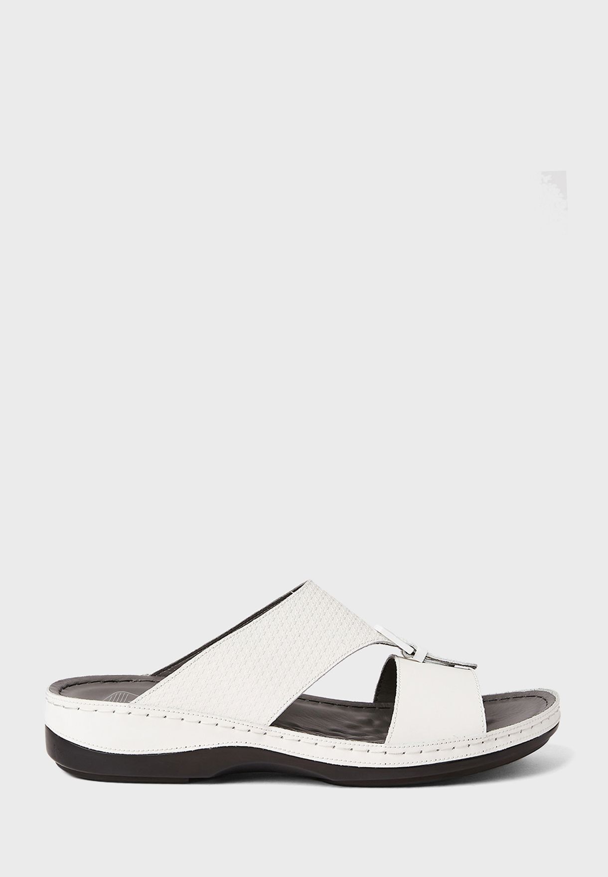 Textured Buckle Detail Arabic Sandals