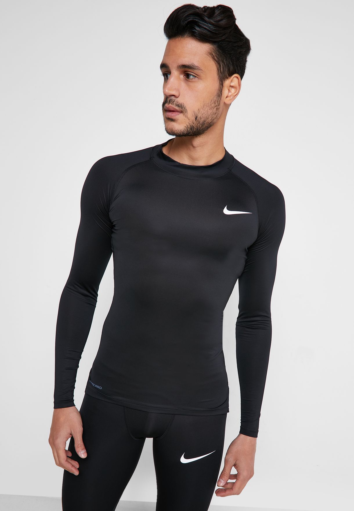 Buy Nike black Pro Mock Compression T-Shirt for Men in MENA, Worldwide