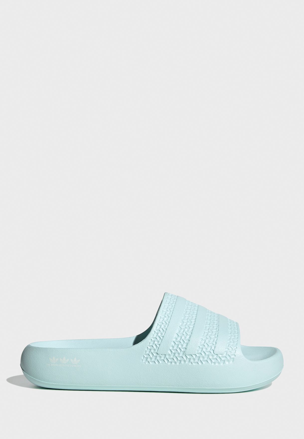 Adilette Ayoon
