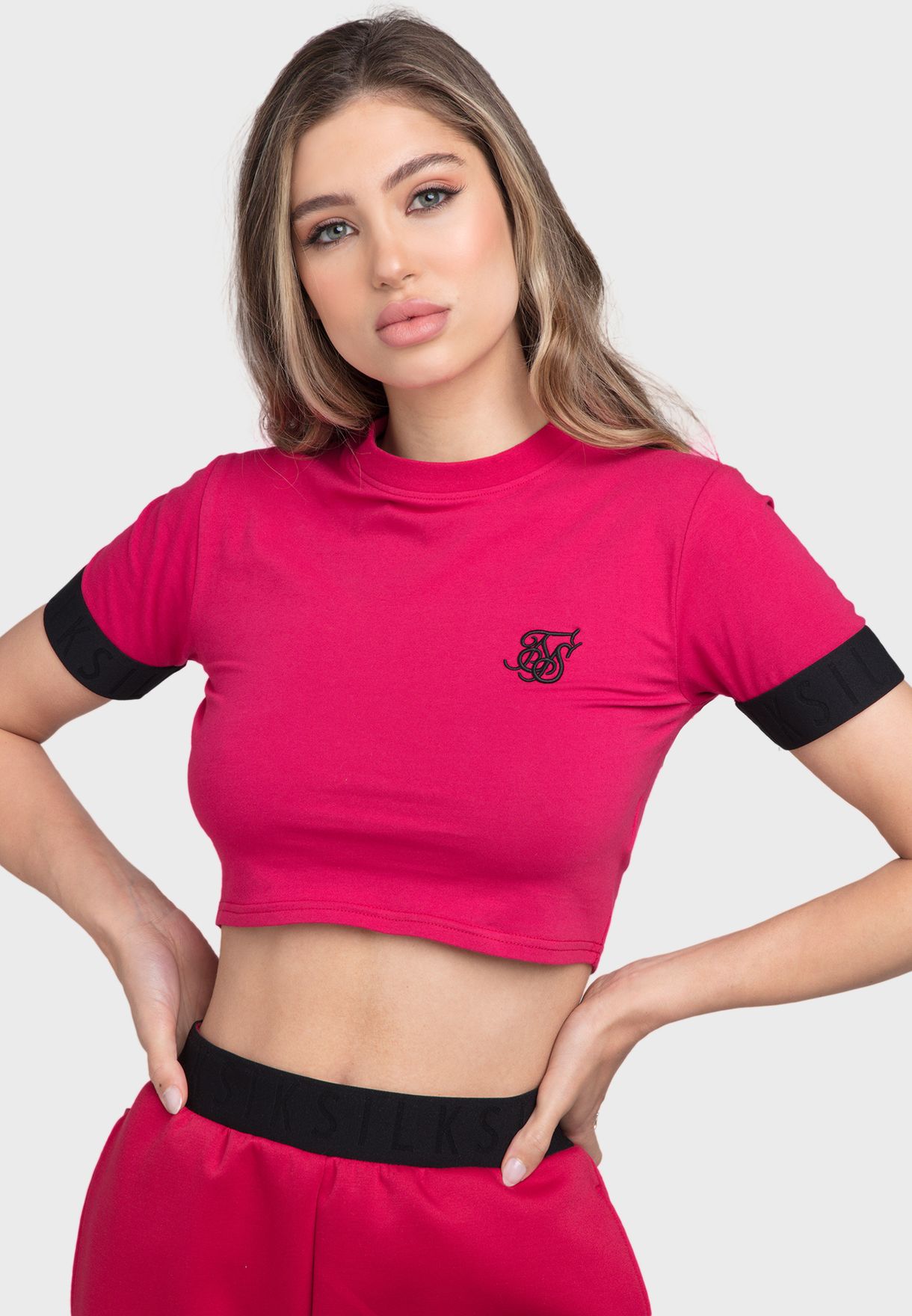 Exhibit Cropped T-Shirt