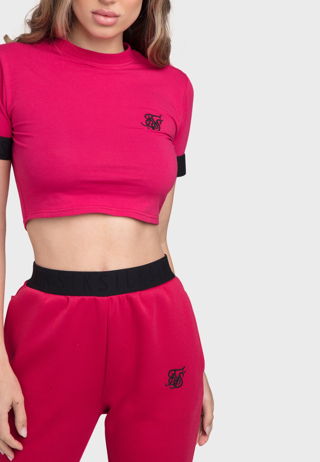 Exhibit Cropped T-Shirt