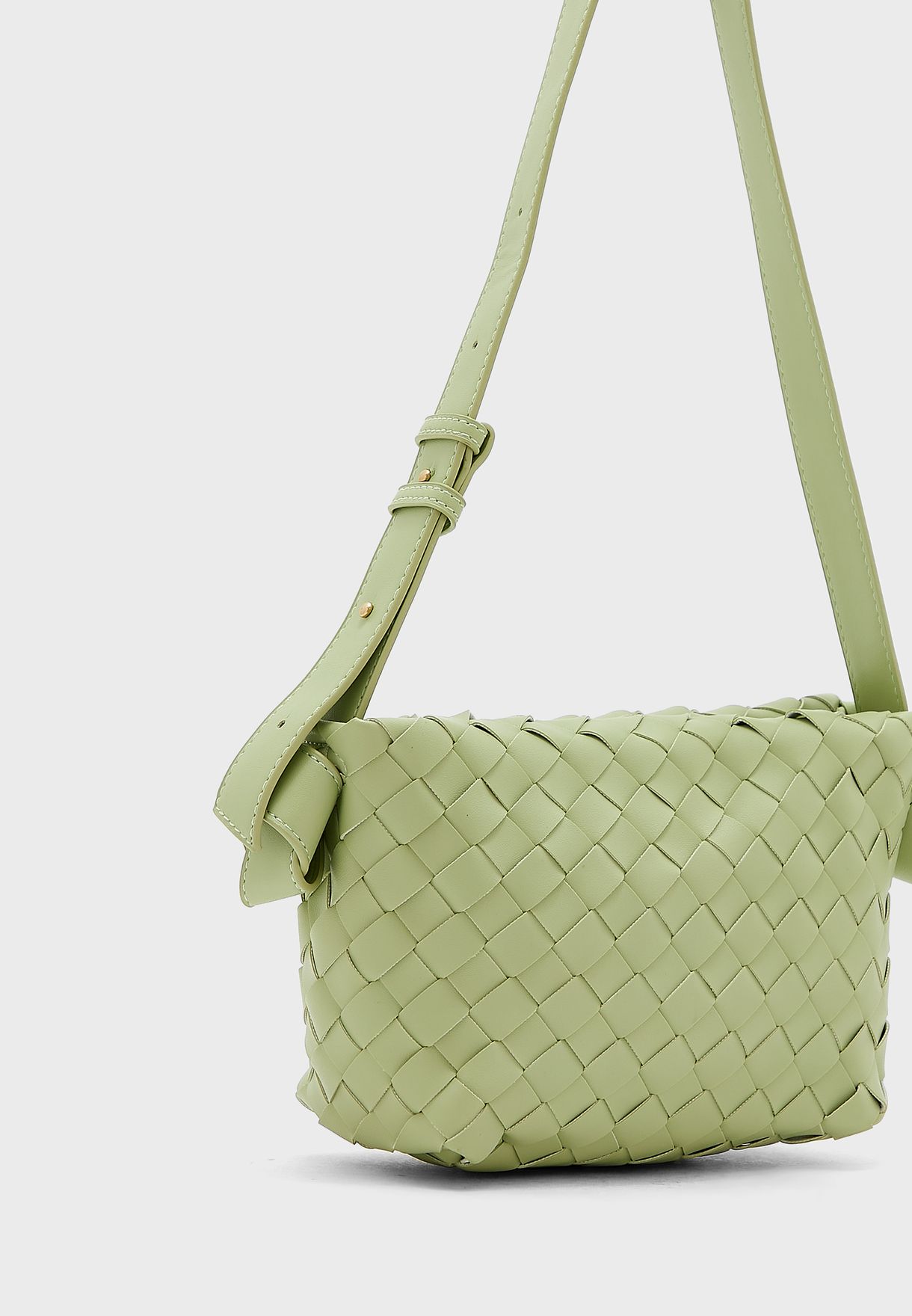 Weave Handbag With Shoulder Strap