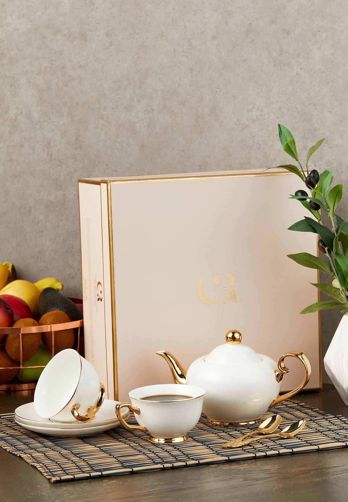 Ivory & Gold Tea Gift Set