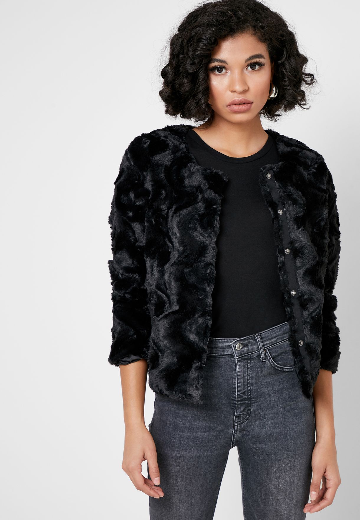 vacht Vluchtig harpoen Buy Vero Moda black Faux Fur Jacket for Women in MENA, Worldwide
