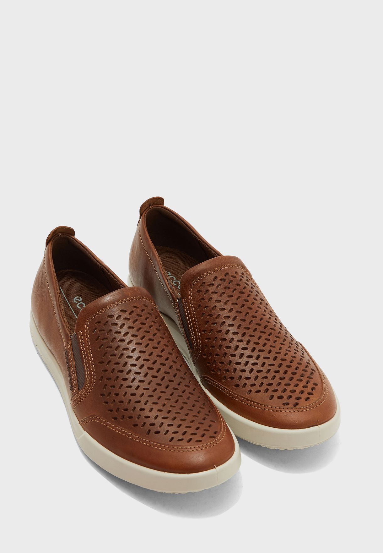 ecco collin 2.0 slip on perforated