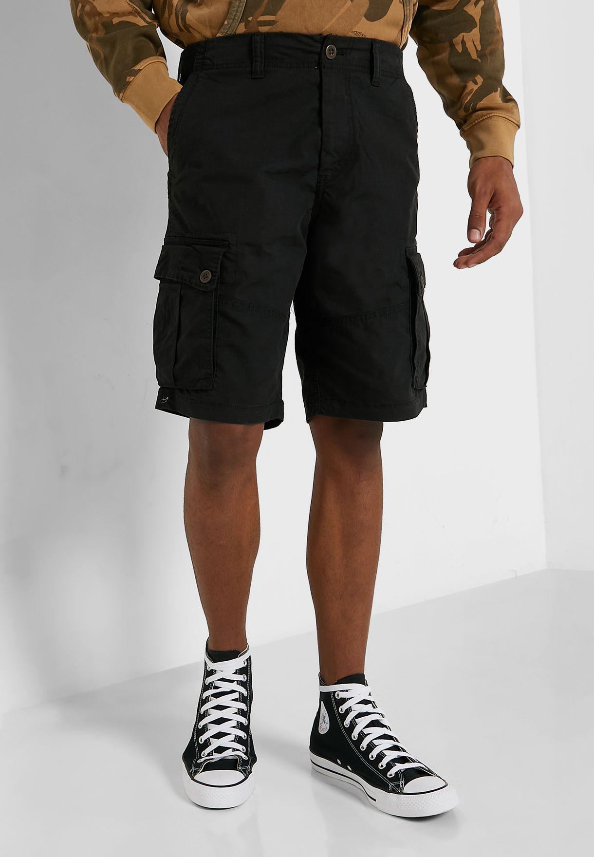 Buy American Eagle black Essential Cargo Shorts for Men in Dubai, Abu Dhabi