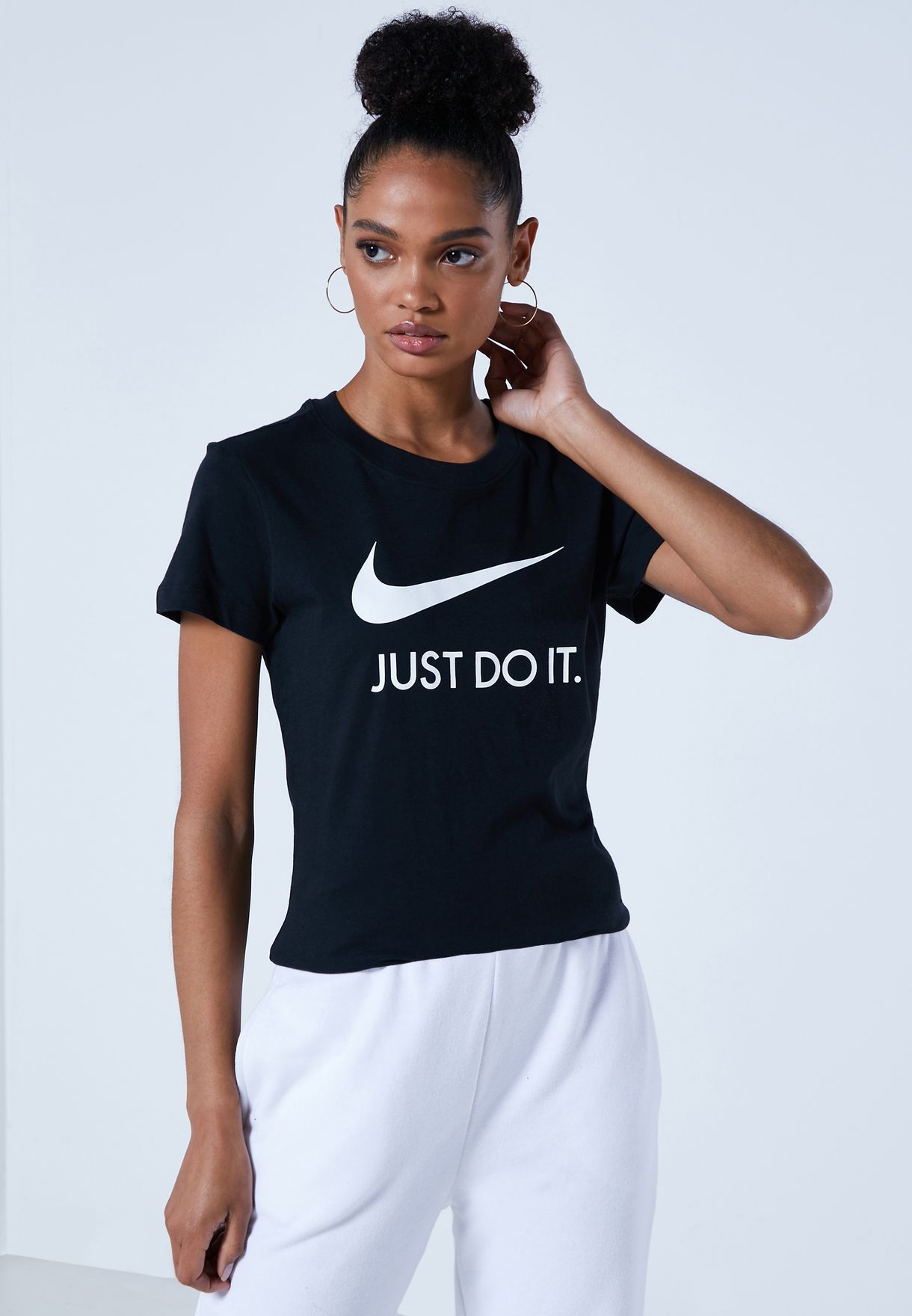 Buy Nike black NSW Just Do It T-Shirt for Kids in MENA, Worldwide