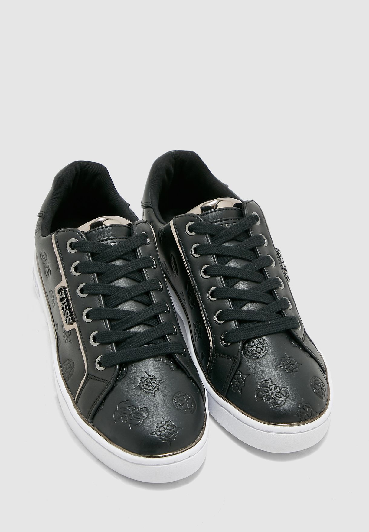 banq embossed logo sneakers