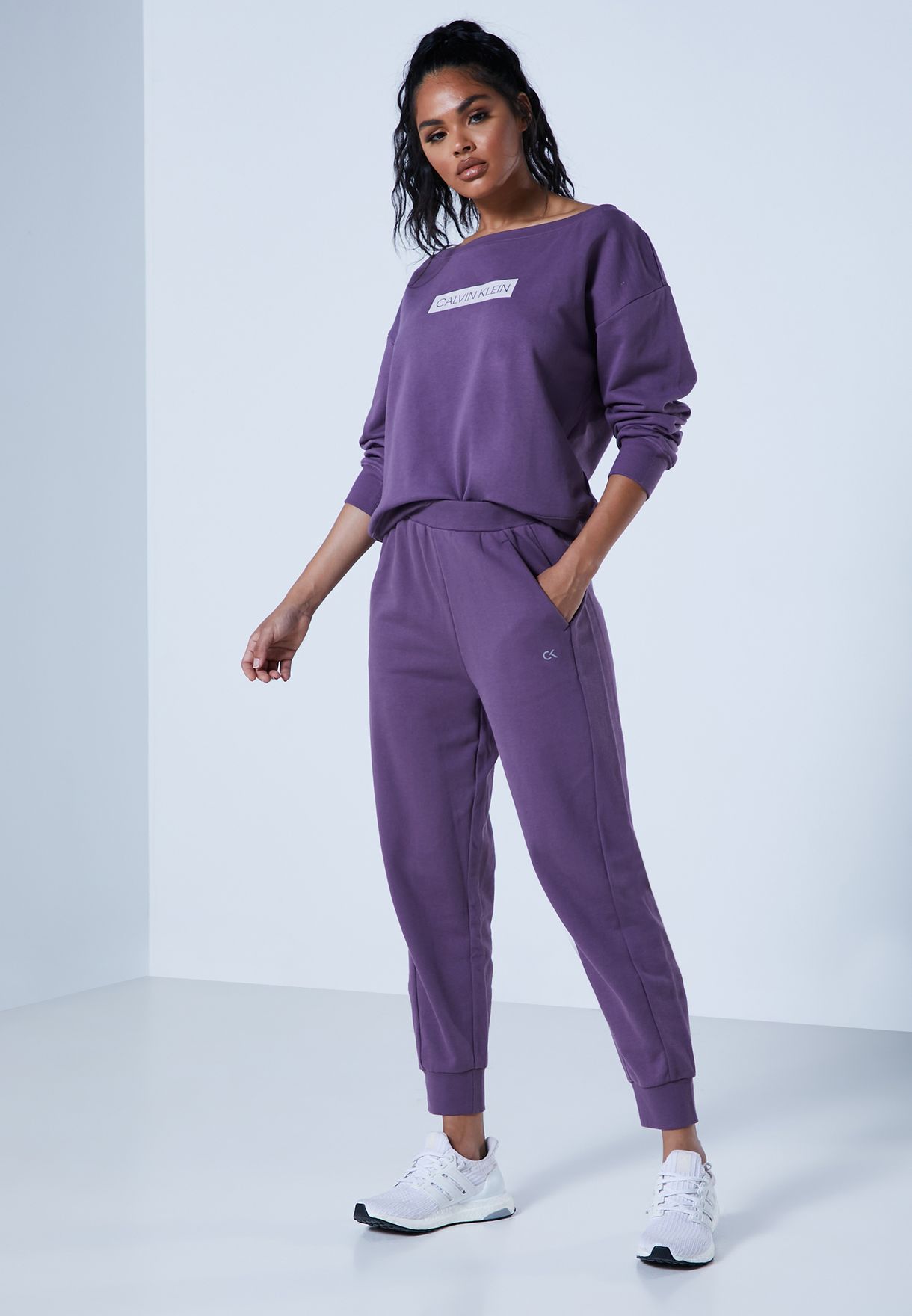 Buy Calvin Klein Performance purple Essential Knit Cuffed Sweatpants for  Kids in Dubai, Abu Dhabi