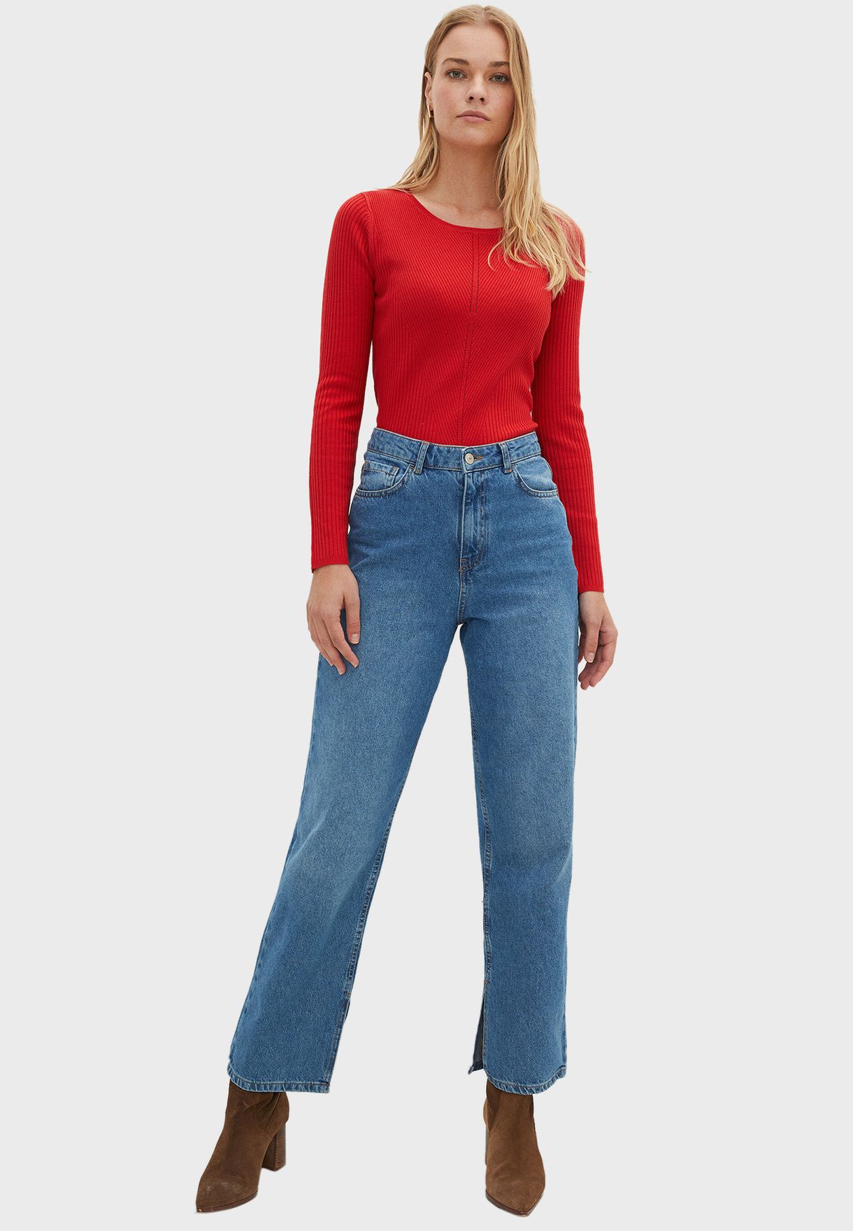 Round Neck Knitted Sweater