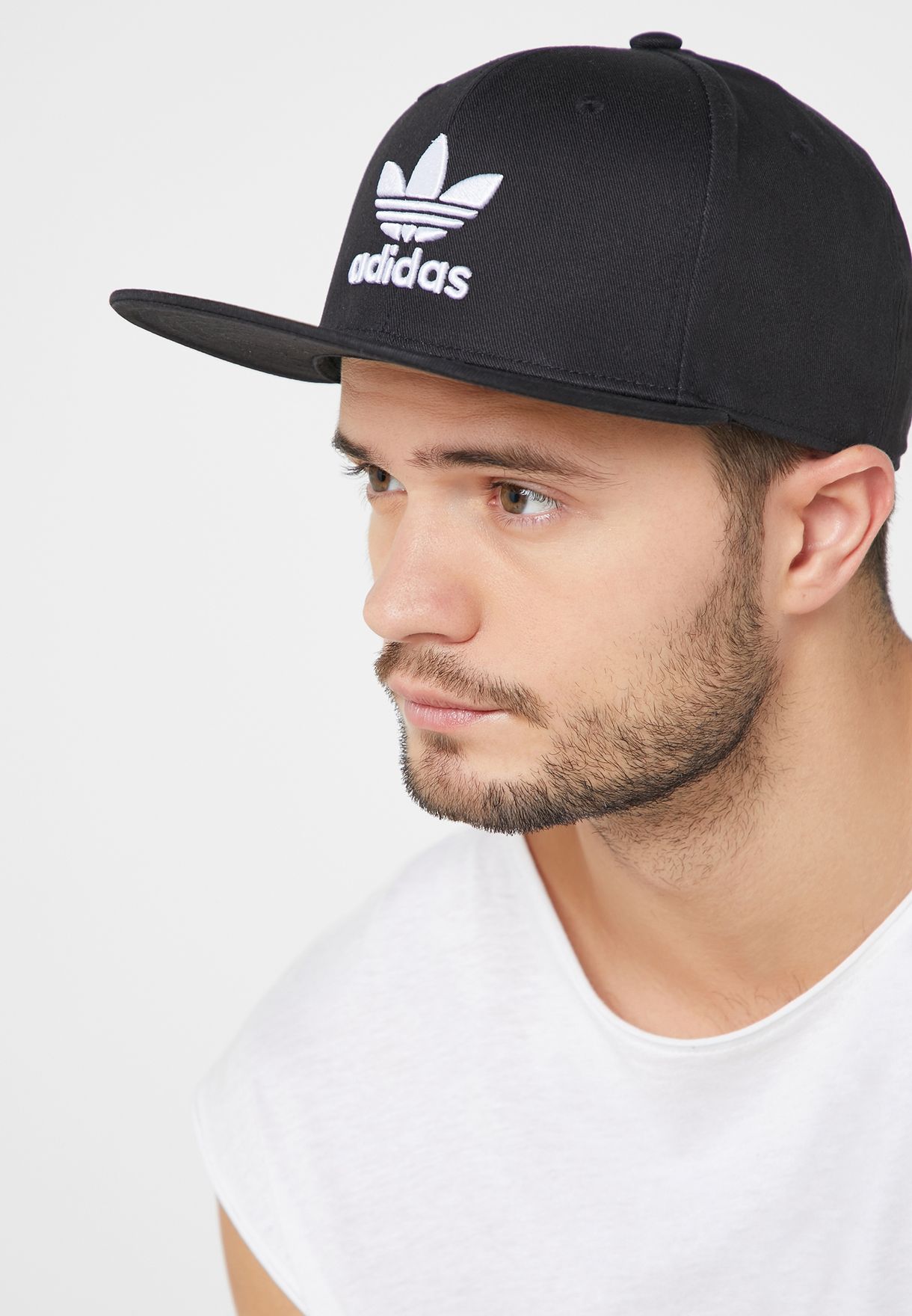 Buy adidas Originals black SB Classic Trefoil Cap for Men in MENA,  Worldwide | DV0176