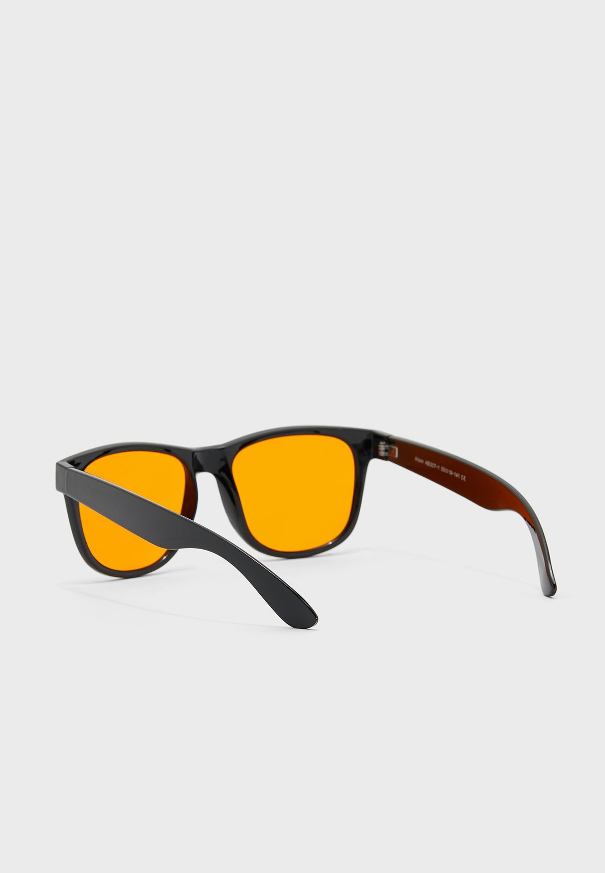 نظارة شمسية وايفيرر