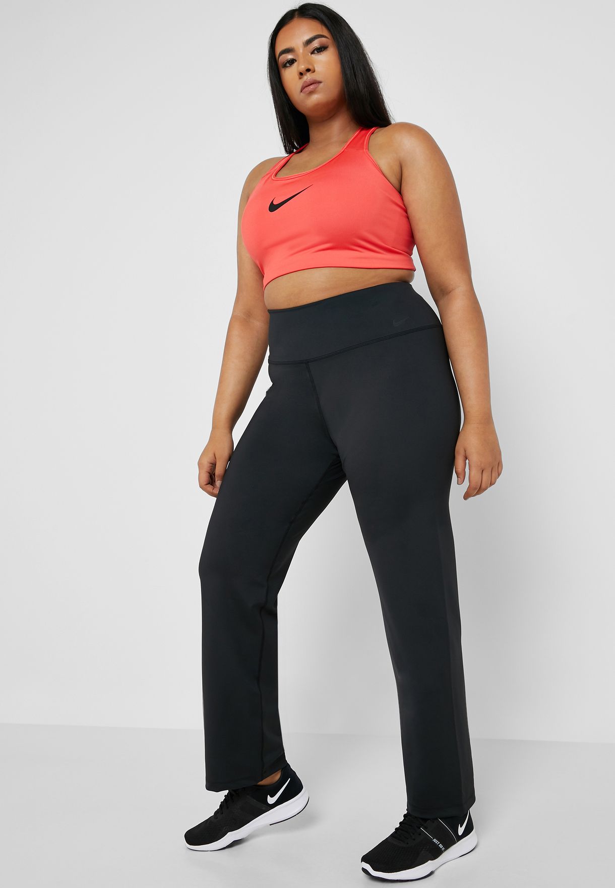 Lío Vigilante Recuperar Buy Nike black Power Classic Gym Sweatpants for Women in MENA, Worldwide