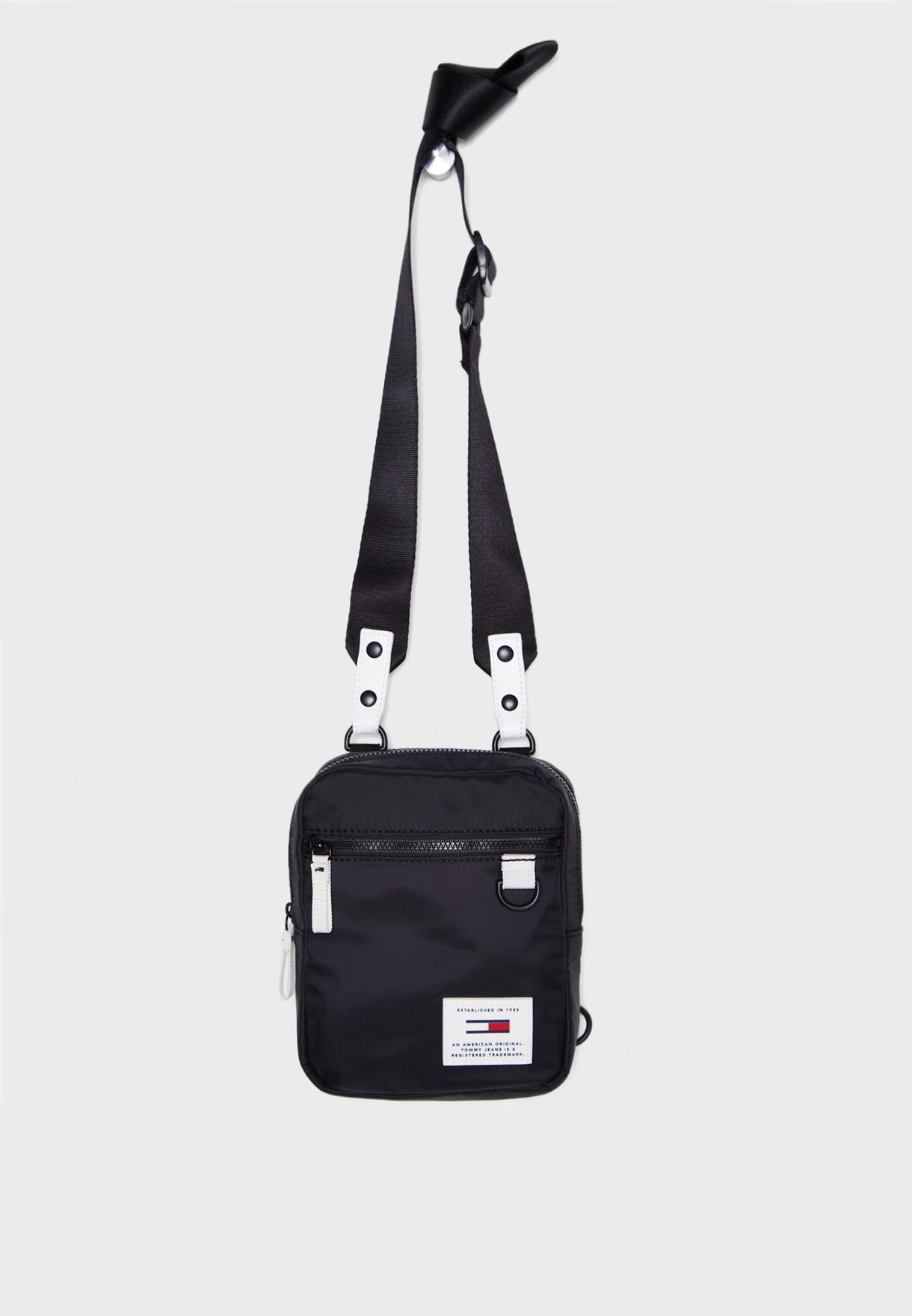 tommy jeans urban tech reporter small crossbody bag