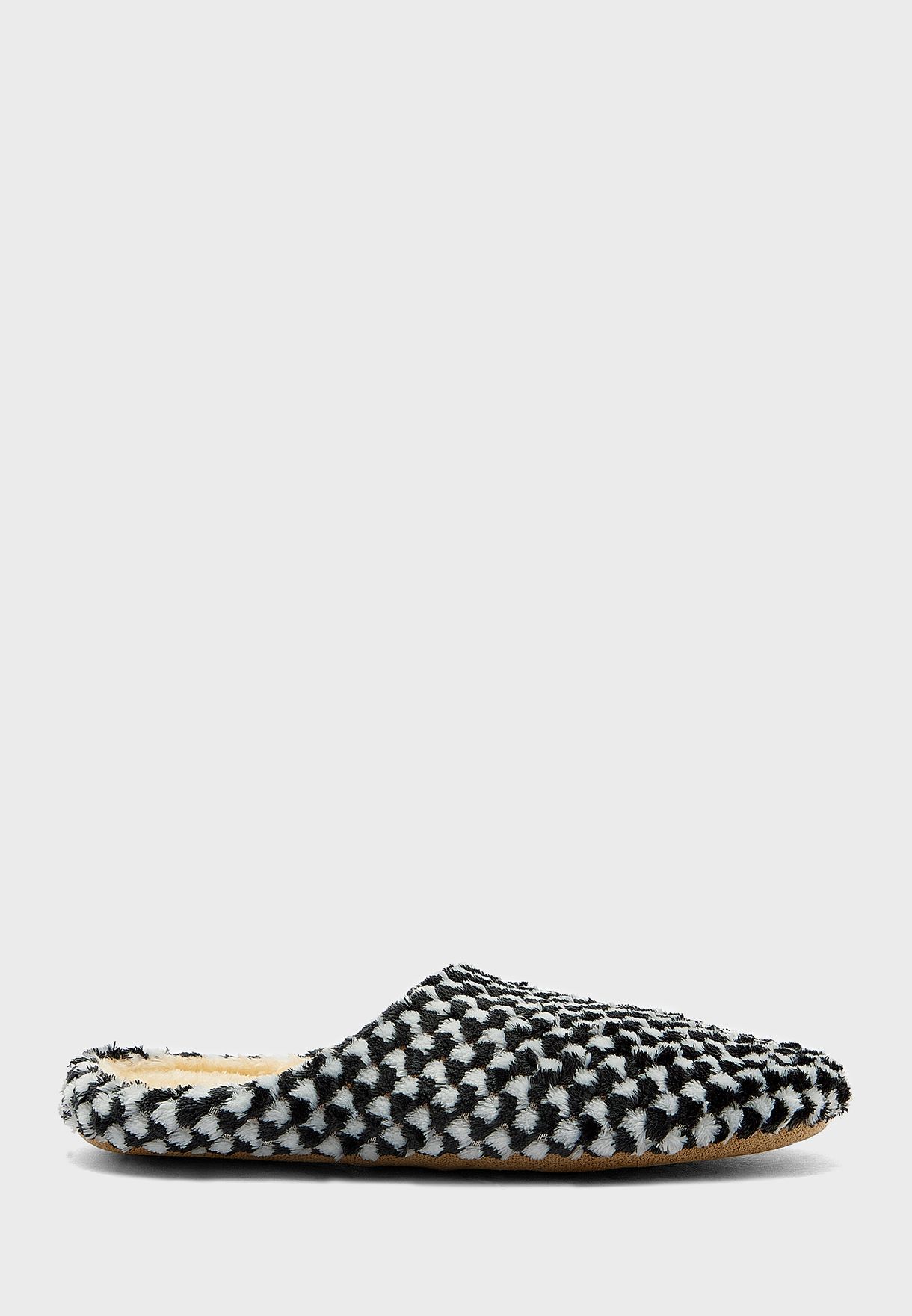 Textured Closed Toe Bedroom Slippers 