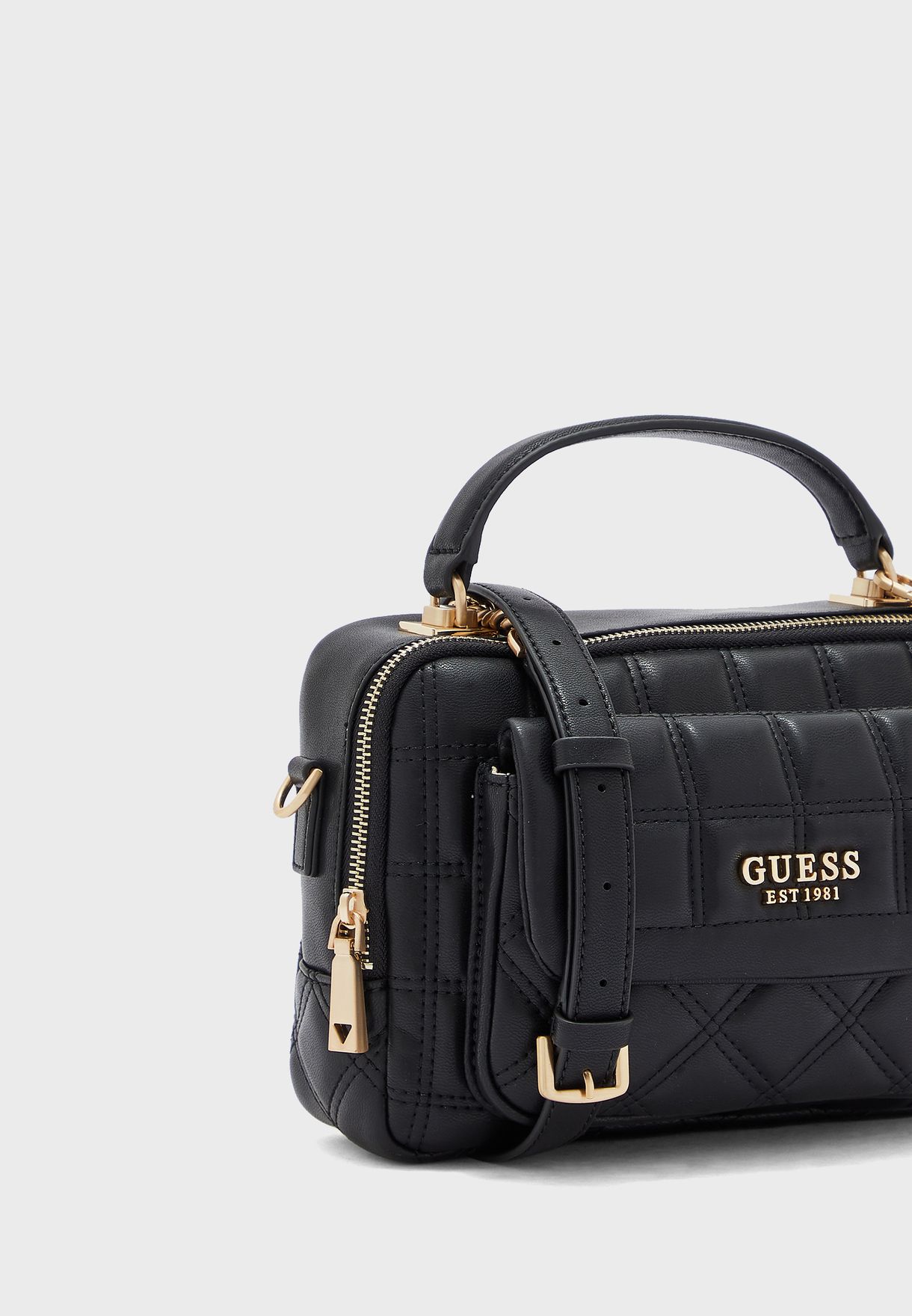 guess lunch bag black