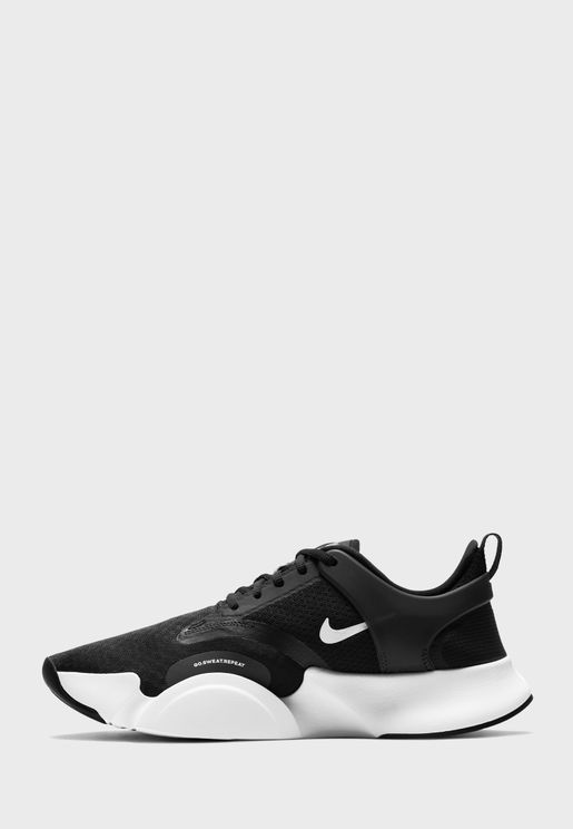 Nike Sale - Up to 70% Off - Buy Nike Products Online in UAE | NAMSHI