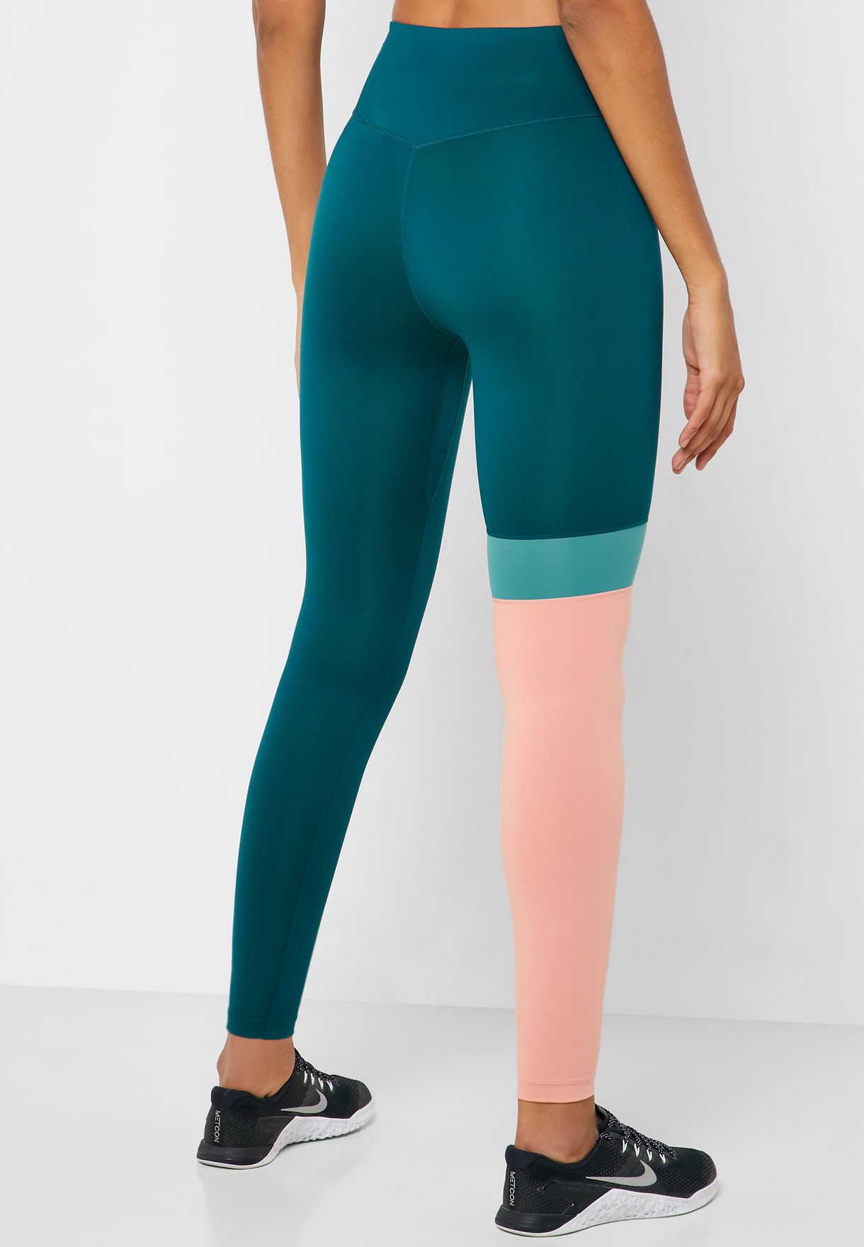 Buy Nike green Just Do It 7/8 Colour Block Tights for Women in MENA ...