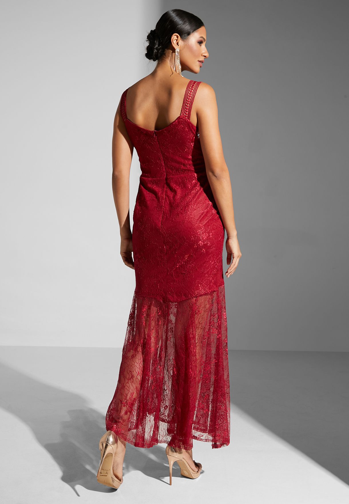 Fitted Body Flared Bottom Gown