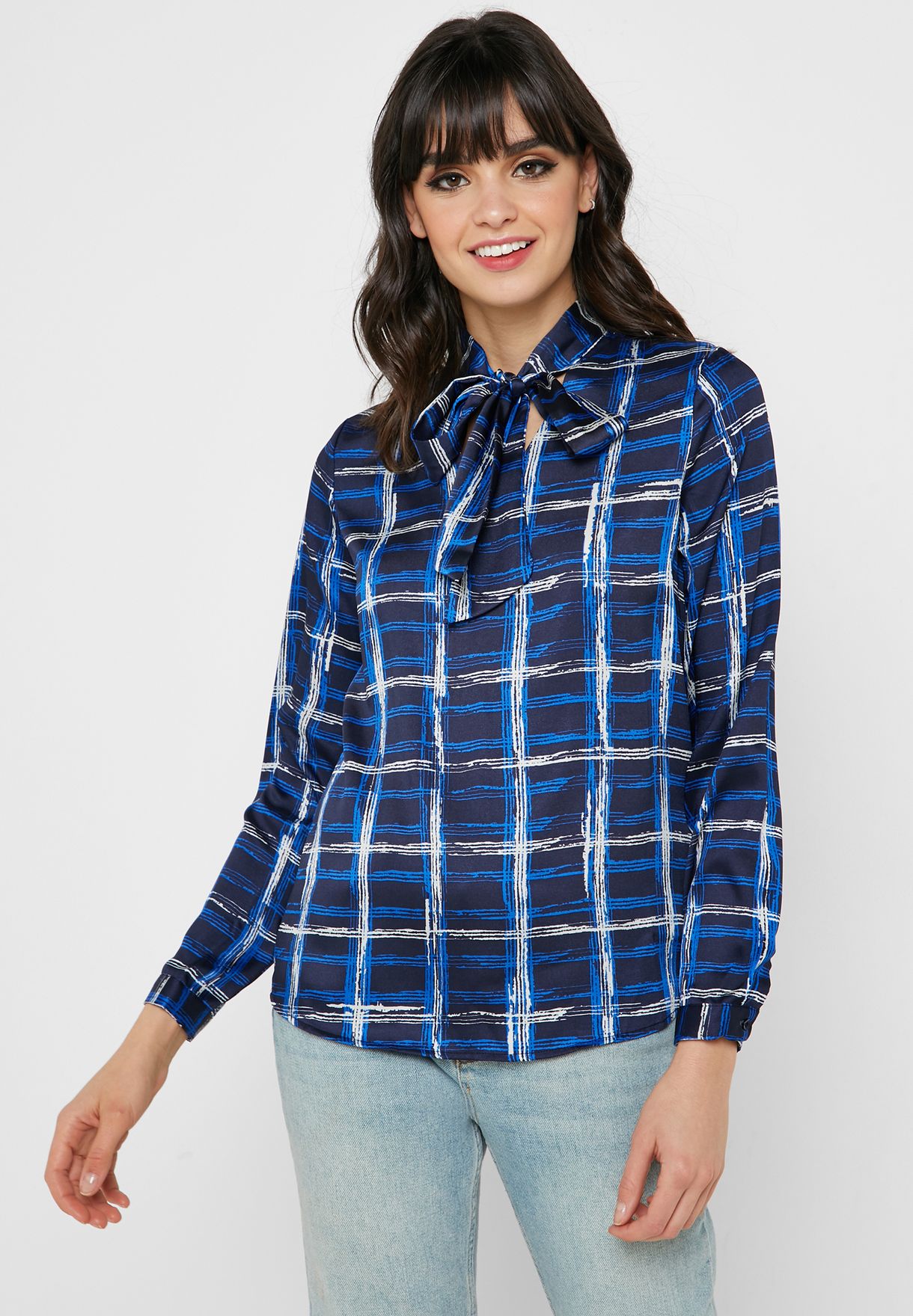 how to wear a checked shirt female