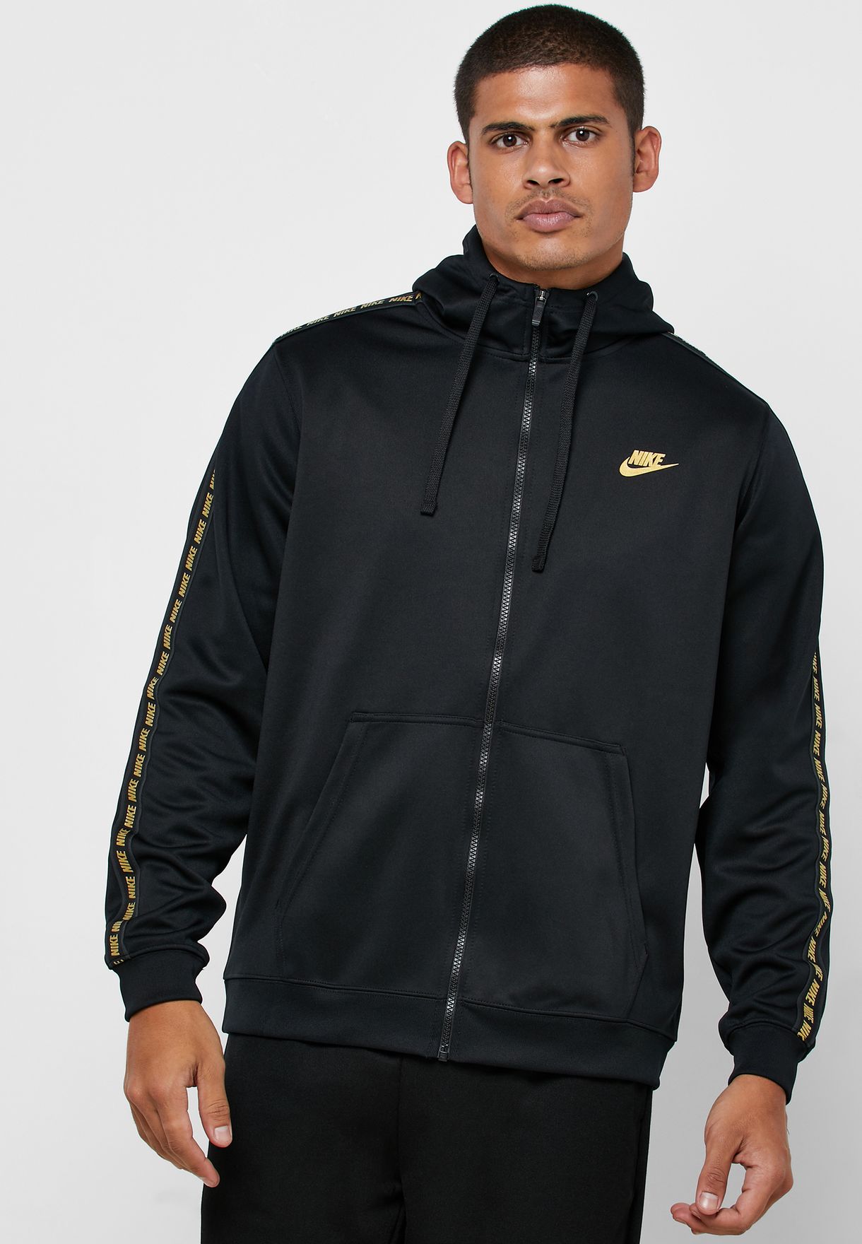 Buy Nike black NSW Repeat Hoodie for Men in MENA, Worldwide | AR4911-011