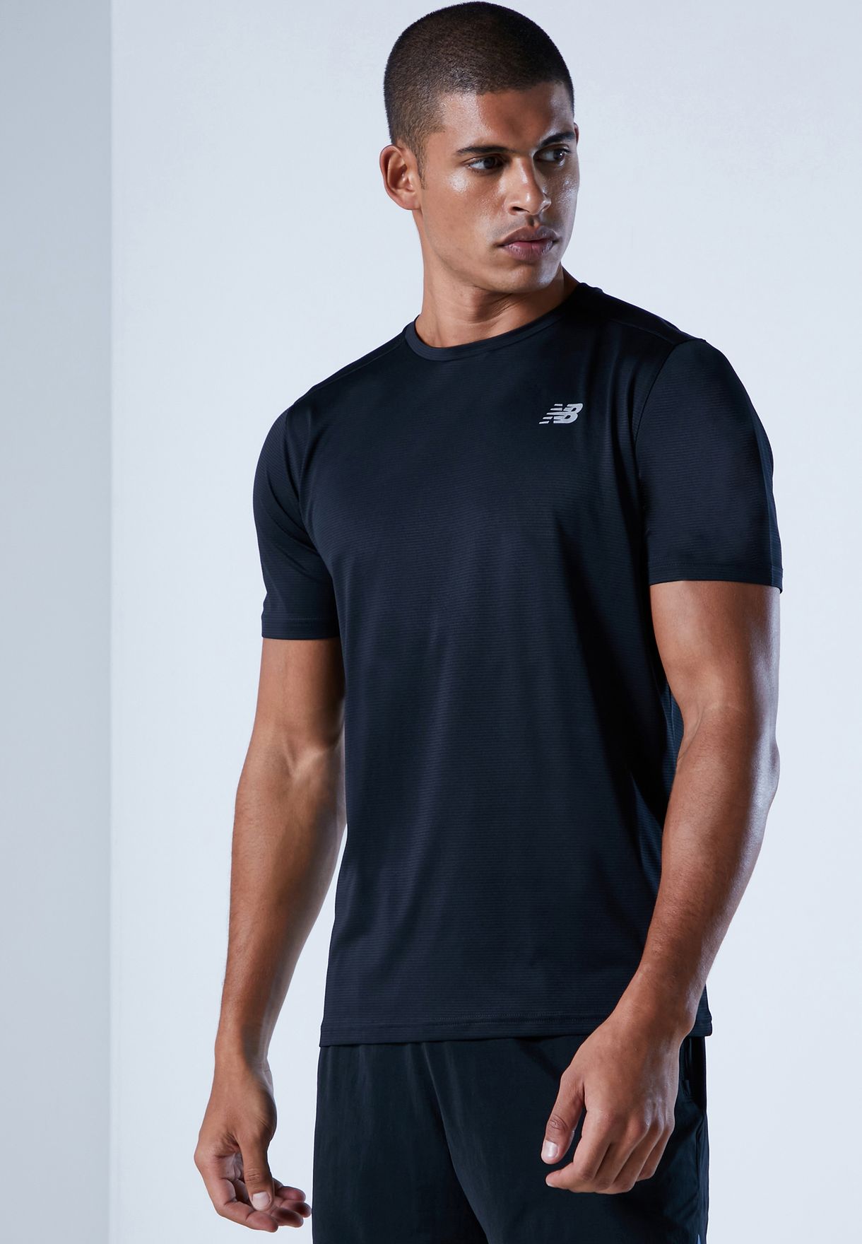 new balance accelerate tshirt