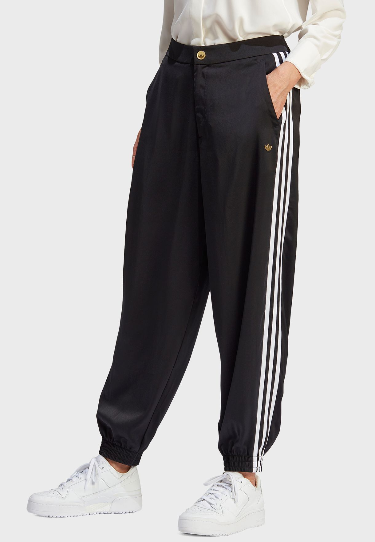 Buy adidas Originals black Balloon Pants for Women in MENA, Worldwide