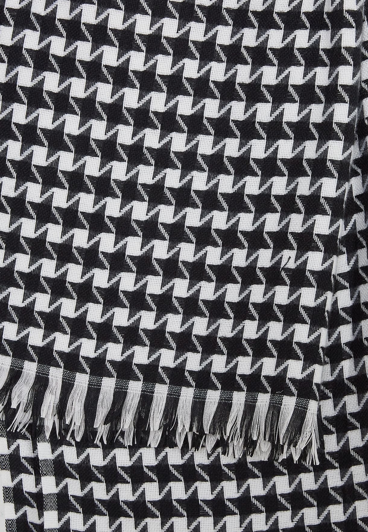 Large Dogtooth Scarf 