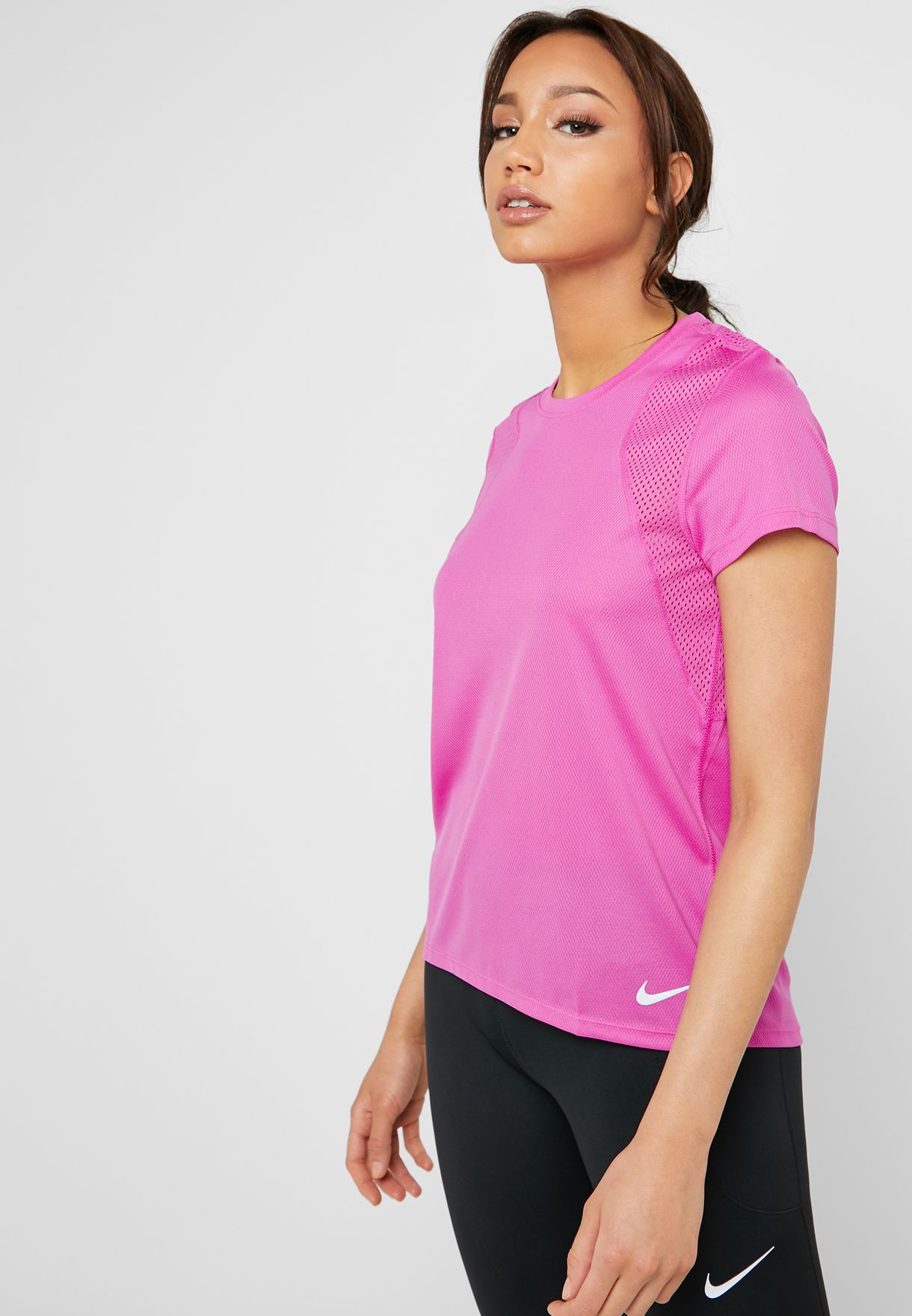 nike running t shirt pink