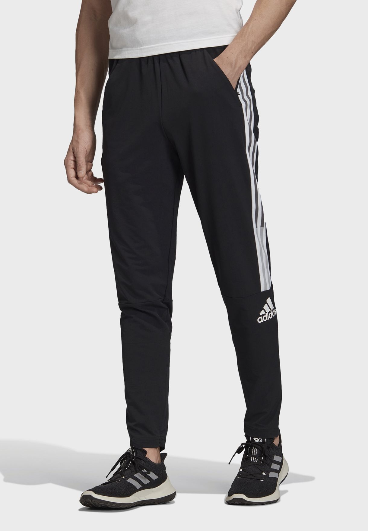 Buy adidas black Z.N.E. Woven Sweatpants for Kids in Riyadh, Jeddah