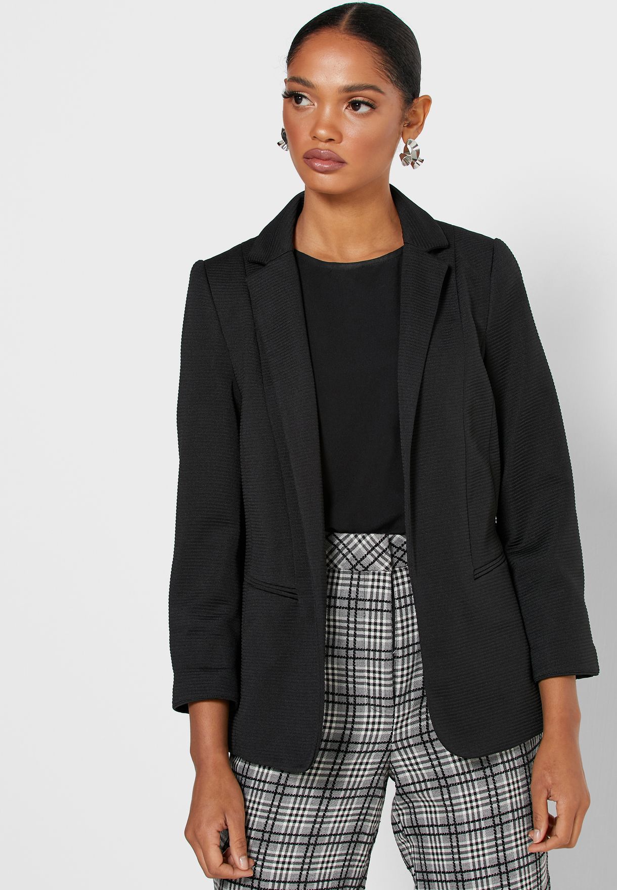 Buy Wallis Petite black Roll Sleeve Blazer for Women in MENA, Worldwide