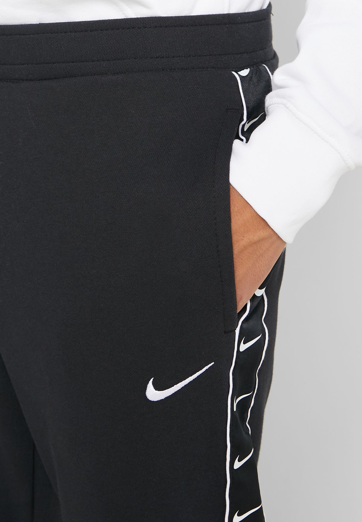 Buy Nike black NSW Swoosh Fleece Sweatpants for Men in MENA, Worldwide