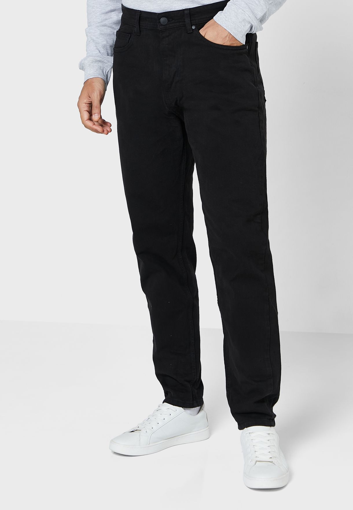 mid wash relaxed fit jeans