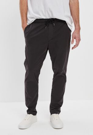 American Eagle Casual Trousers  Buy American Eagle Men Beige Flex Slim  5Pocket Trouser Online  Nykaa Fashion
