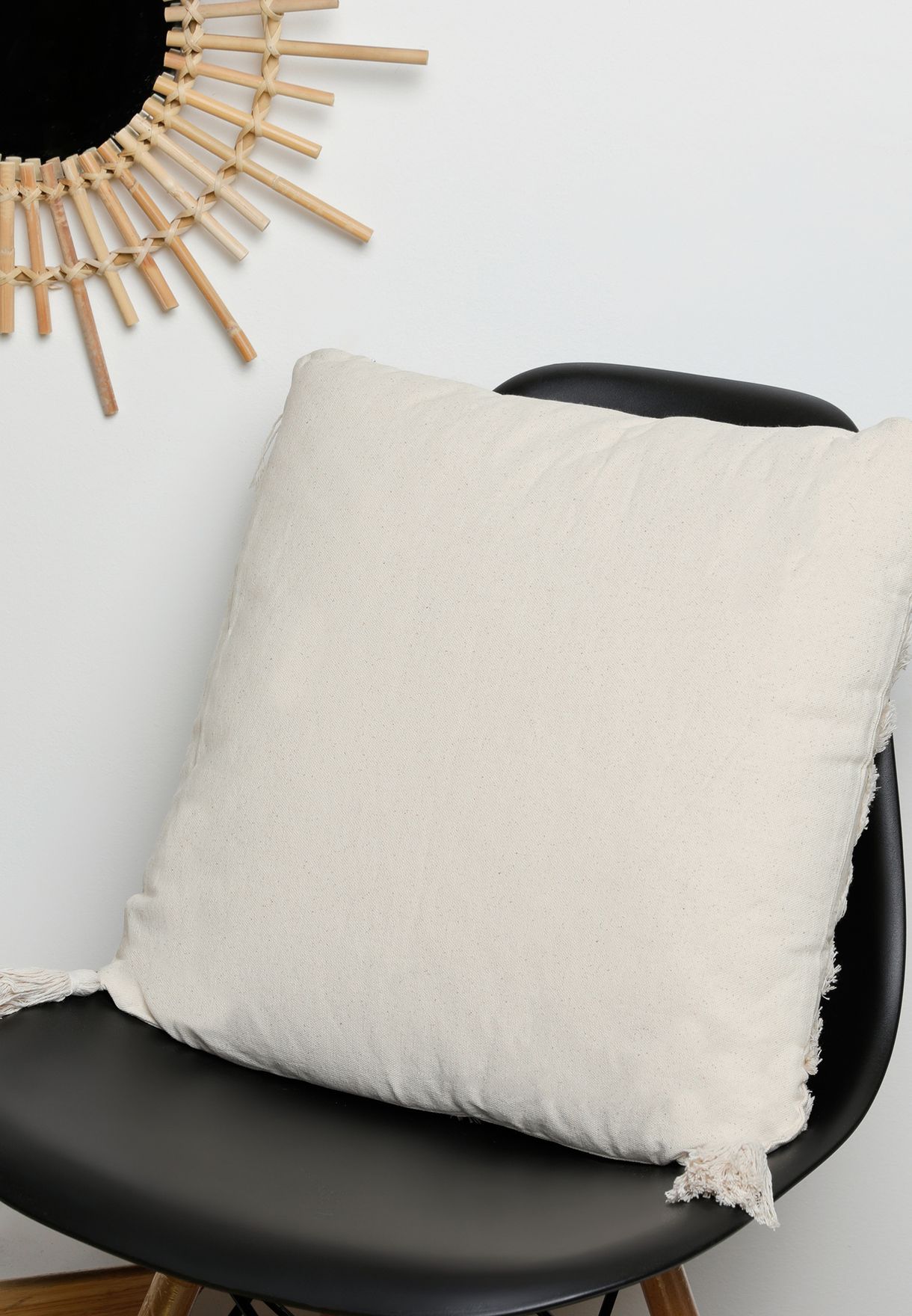 Patterned Cushion With Insert