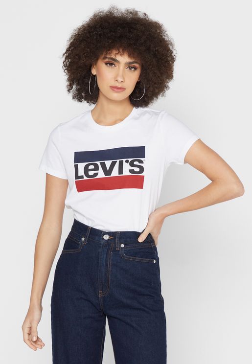 Levis Women T-shirts In UAE online - Namshi