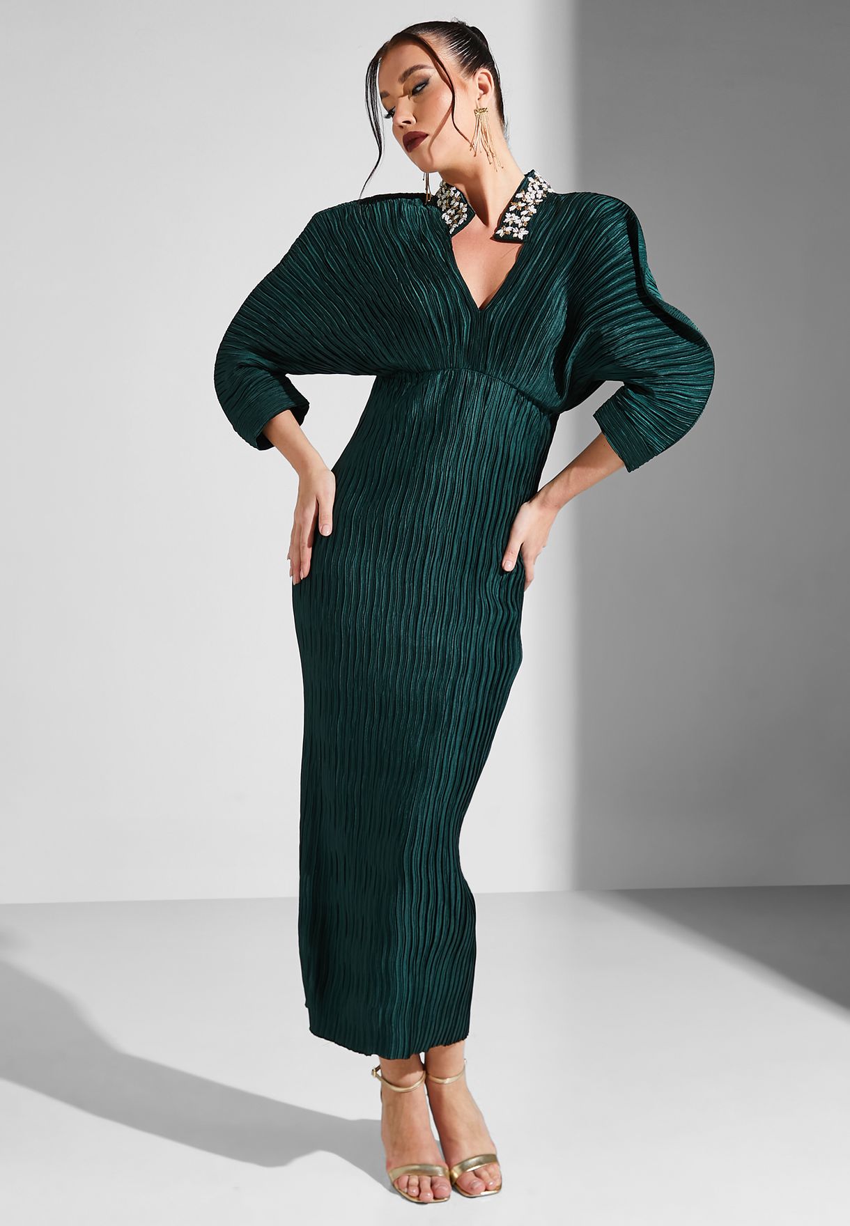 Plisse Plunge Neck Balloon Sleeve Dress