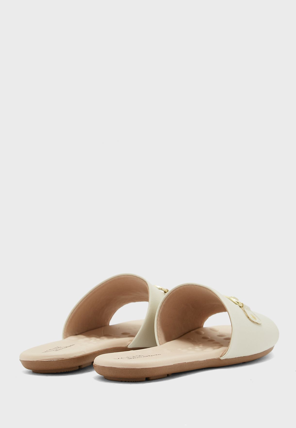 Evonne Flat Sandals