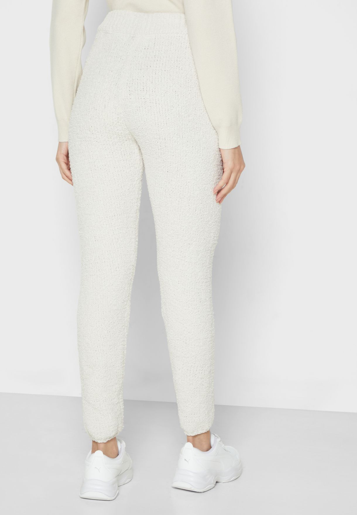 white jogger pants women's