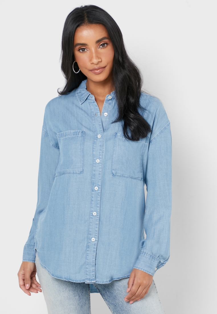 Shop Oversized Denim Shirt for Women from latest collection at Forever 21   497927