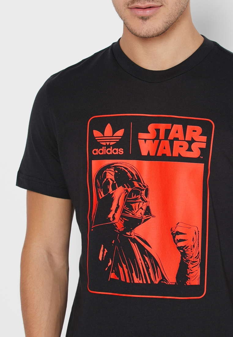 cada humor trolebús Buy adidas Originals black Darth Vader Graphic T-Shirt for Men in MENA,  Worldwide