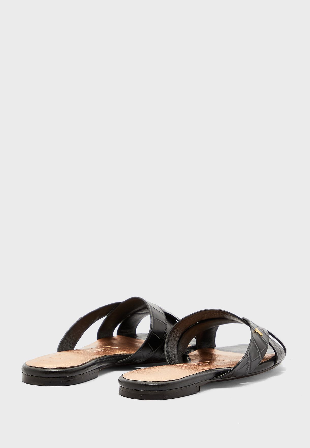 zelania leather croc effect flat sandal