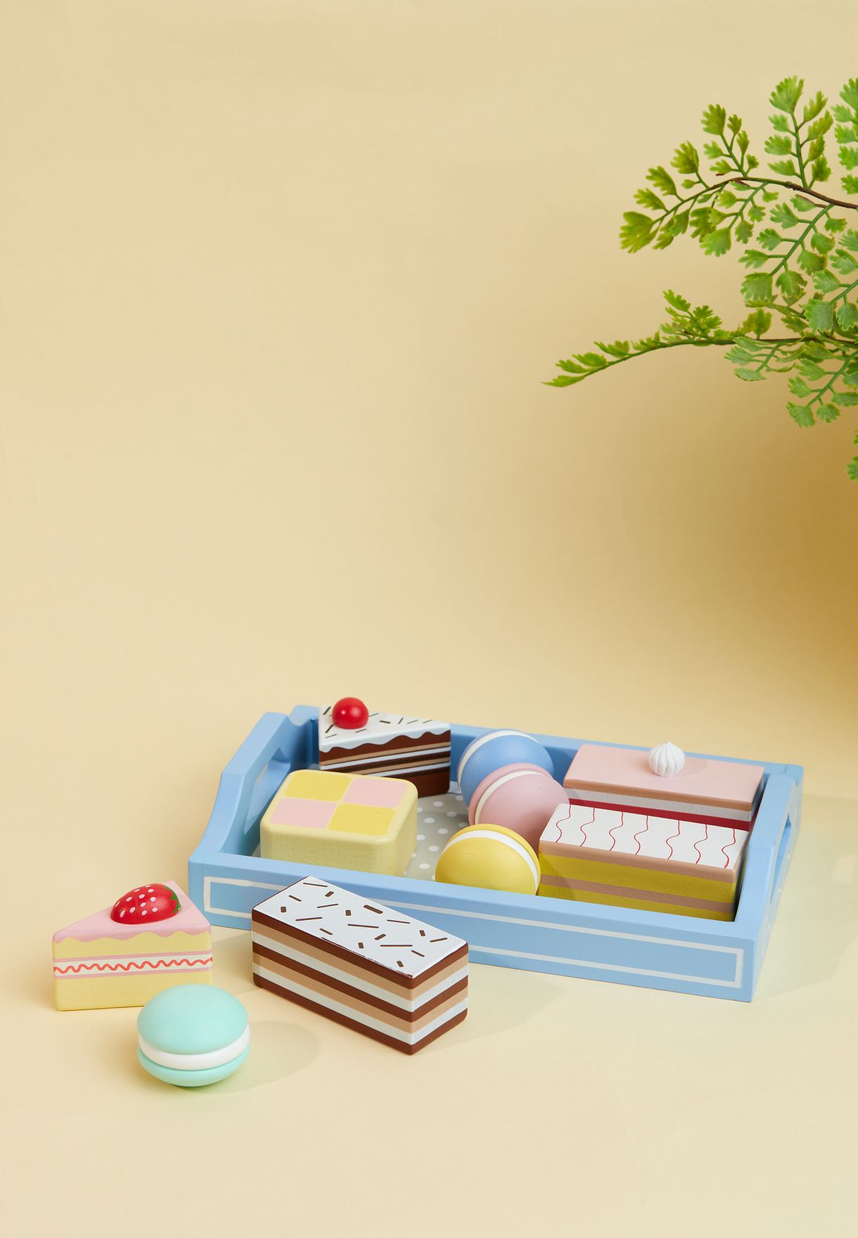 Wooden Biscuit & Cake Tray Toy Set