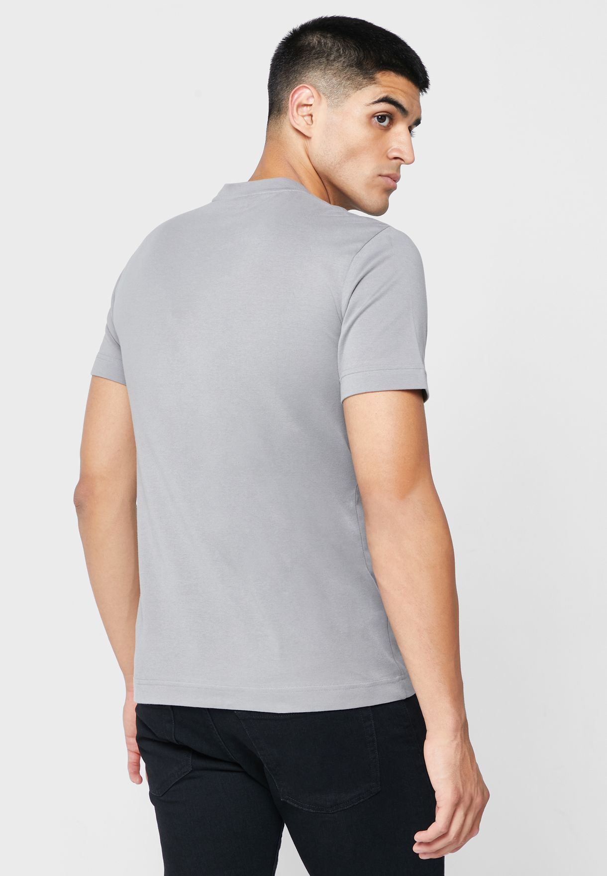 Essential Logo T-Shirt